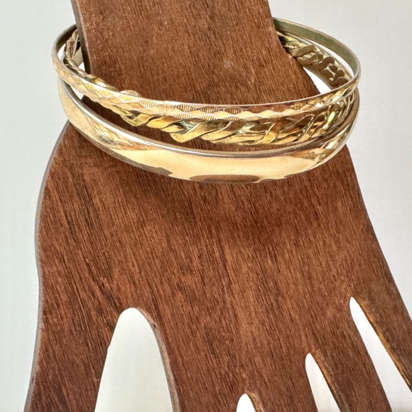 Brassy Bracelet Trio, 3 bangles - Picture 4 of 7